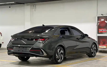 Hyundai Elantra, 2025 год, 1 600 000 рублей, 5 фотография