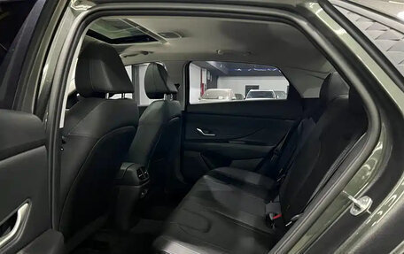Hyundai Elantra, 2025 год, 1 600 000 рублей, 17 фотография