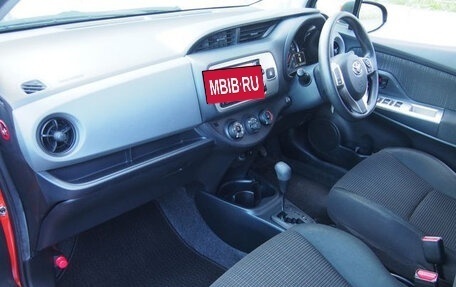 Toyota Vitz, 2015 год, 760 000 рублей, 9 фотография