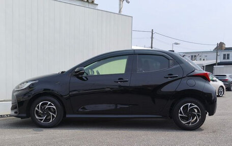 Toyota Yaris, 2021 год, 910 000 рублей, 3 фотография
