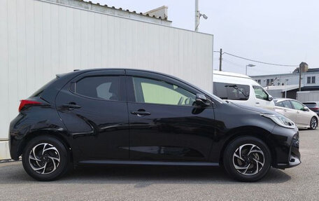 Toyota Yaris, 2021 год, 910 000 рублей, 4 фотография