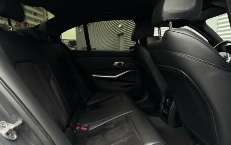BMW 3 серия, 2019 год, 3 200 000 рублей, 24 фотография
