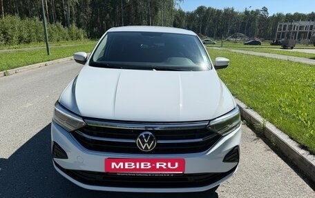 Volkswagen Polo VI (EU Market), 2022 год, 1 950 000 рублей, 2 фотография