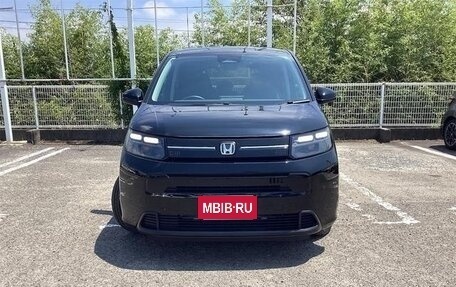 Honda Freed, 2024 год, 2 025 700 рублей, 2 фотография