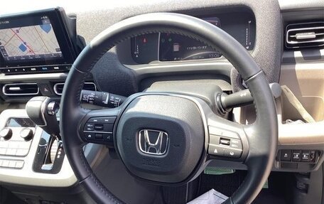 Honda Freed, 2024 год, 2 025 700 рублей, 17 фотография