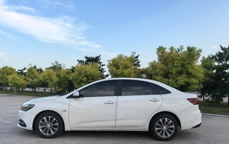 Chevrolet Monza, 2022 год, 1 163 095 рублей, 3 фотография