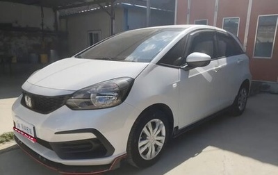 Honda Fit, 2023 год, 1 300 000 рублей, 1 фотография