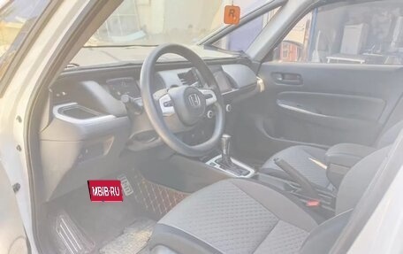 Honda Fit, 2023 год, 1 300 000 рублей, 5 фотография