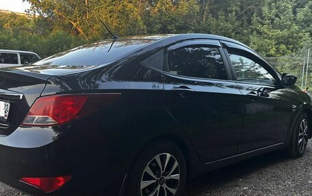 Hyundai Solaris II рестайлинг, 2016 год, 900 000 рублей, 5 фотография