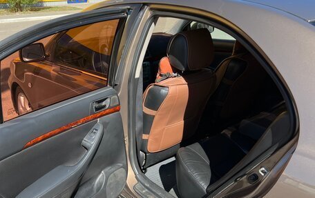 Toyota Avensis III рестайлинг, 2004 год, 415 000 рублей, 14 фотография