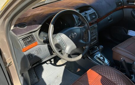 Toyota Avensis III рестайлинг, 2004 год, 415 000 рублей, 12 фотография