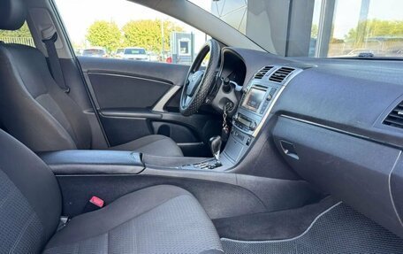 Toyota Avensis III рестайлинг, 2011 год, 1 030 000 рублей, 8 фотография