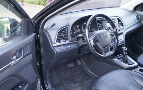 Hyundai Elantra VI рестайлинг, 2018 год, 1 430 000 рублей, 14 фотография