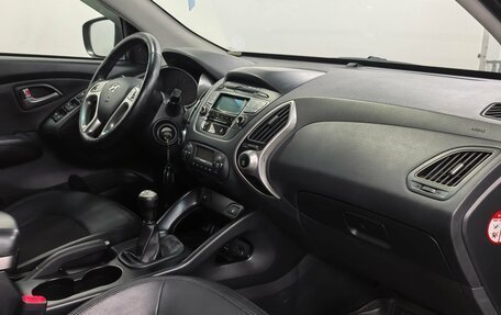 Hyundai ix35 I рестайлинг, 2011 год, 920 000 рублей, 20 фотография