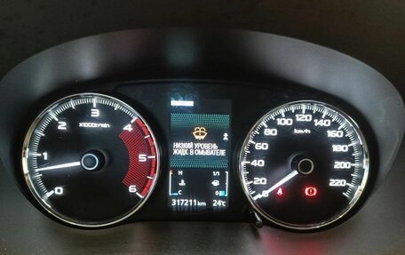 Mitsubishi Pajero Sport III рестайлинг, 2018 год, 2 050 000 рублей, 10 фотография