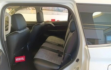 Mitsubishi Pajero Sport III рестайлинг, 2018 год, 2 050 000 рублей, 9 фотография