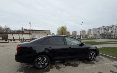 Volkswagen Jetta VI, 2015 год, 960 000 рублей, 2 фотография