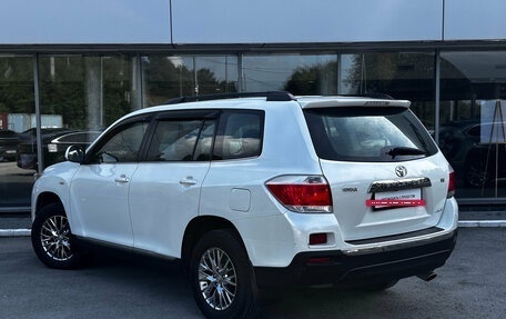 Toyota Highlander III, 2012 год, 1 700 000 рублей, 6 фотография