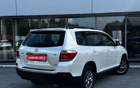 Toyota Highlander III, 2012 год, 1 700 000 рублей, 4 фотография