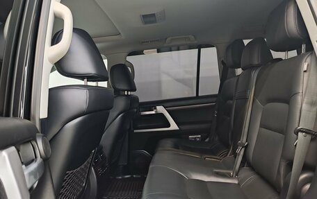 Toyota Land Cruiser 200, 2017 год, 6 790 000 рублей, 18 фотография