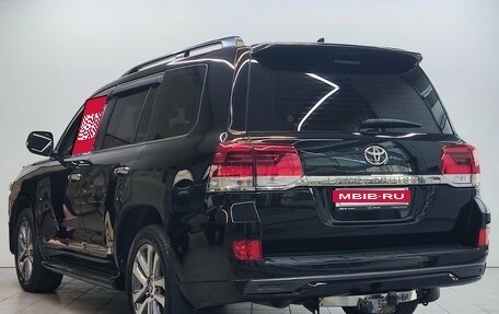 Toyota Land Cruiser 200, 2017 год, 6 790 000 рублей, 7 фотография