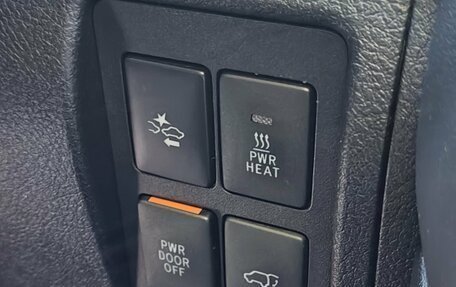 Toyota Land Cruiser 200, 2017 год, 6 790 000 рублей, 33 фотография
