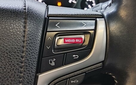Toyota Land Cruiser 200, 2017 год, 6 790 000 рублей, 27 фотография
