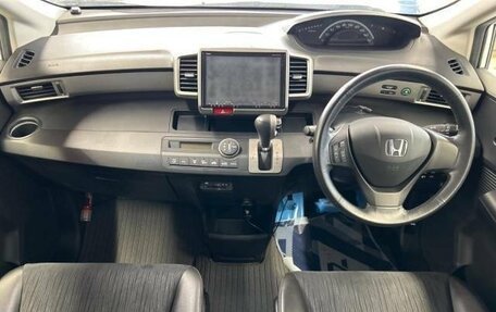 Honda Freed I, 2016 год, 877 000 рублей, 10 фотография