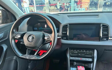 Skoda Karoq I, 2023 год, 1 500 000 рублей, 5 фотография