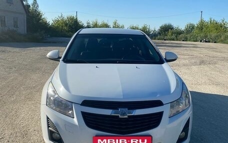 Chevrolet Cruze II, 2014 год, 850 000 рублей, 3 фотография