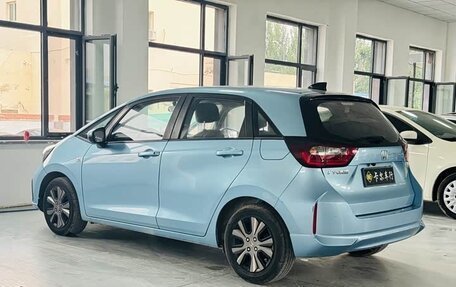Honda Fit, 2022 год, 1 033 000 рублей, 4 фотография