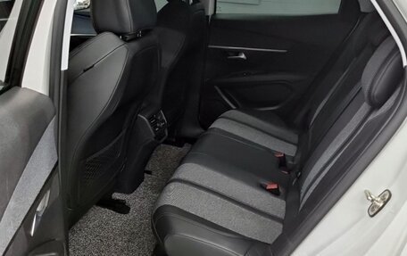 Peugeot 3008 II, 2023 год, 1 840 777 рублей, 9 фотография