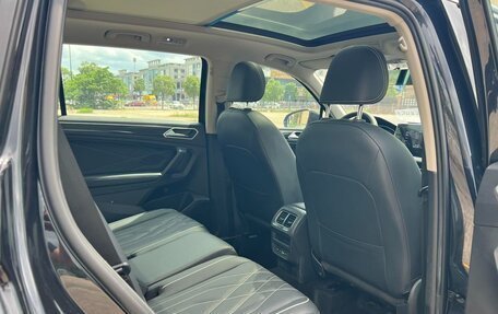 Volkswagen Tiguan II, 2023 год, 2 358 095 рублей, 9 фотография