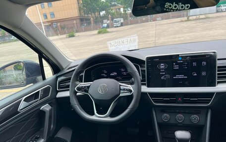 Volkswagen Tiguan II, 2023 год, 2 358 095 рублей, 11 фотография