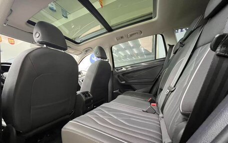 Volkswagen Tiguan II, 2023 год, 2 392 095 рублей, 9 фотография