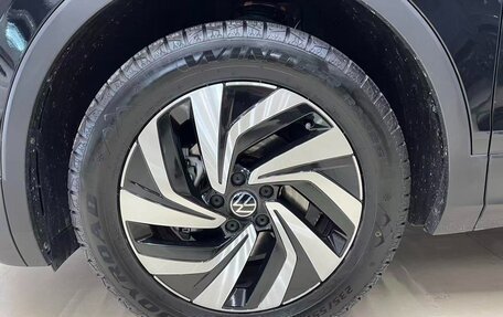 Volkswagen Tiguan II, 2023 год, 2 392 095 рублей, 7 фотография