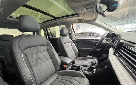 Volkswagen Tiguan II, 2023 год, 2 392 095 рублей, 11 фотография