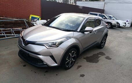 Toyota C-HR I рестайлинг, 2019 год, 2 100 000 рублей, 3 фотография