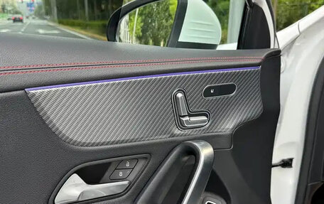 Mercedes-Benz A-Класс, 2023 год, 1 642 000 рублей, 10 фотография