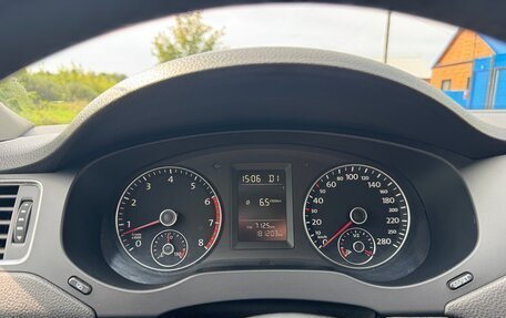 Volkswagen Jetta VI, 2011 год, 820 000 рублей, 13 фотография