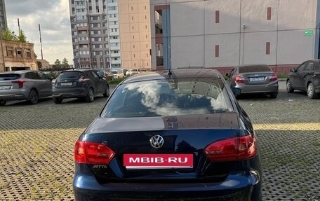 Volkswagen Jetta VI, 2011 год, 820 000 рублей, 4 фотография