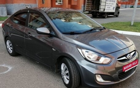 Hyundai Solaris II рестайлинг, 2012 год, 520 000 рублей, 3 фотография