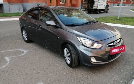 Hyundai Solaris II рестайлинг, 2012 год, 520 000 рублей, 2 фотография