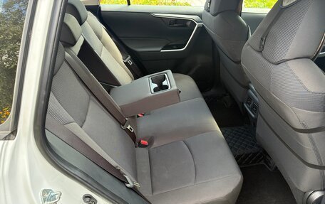 Toyota RAV4, 2025 год, 3 650 000 рублей, 18 фотография