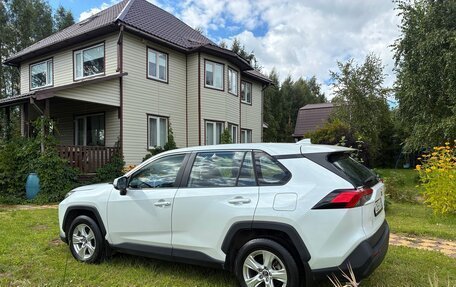 Toyota RAV4, 2025 год, 3 650 000 рублей, 21 фотография