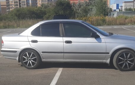 Nissan Sunny B15, 2001 год, 375 000 рублей, 1 фотография