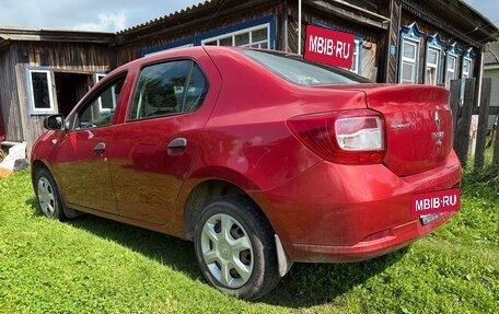 Renault Logan II, 2018 год, 820 000 рублей, 4 фотография