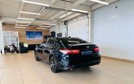 Toyota Camry, 2018 год, 2 799 999 рублей, 4 фотография