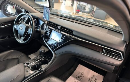 Toyota Camry, 2018 год, 2 799 999 рублей, 13 фотография