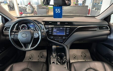 Toyota Camry, 2018 год, 2 799 999 рублей, 16 фотография